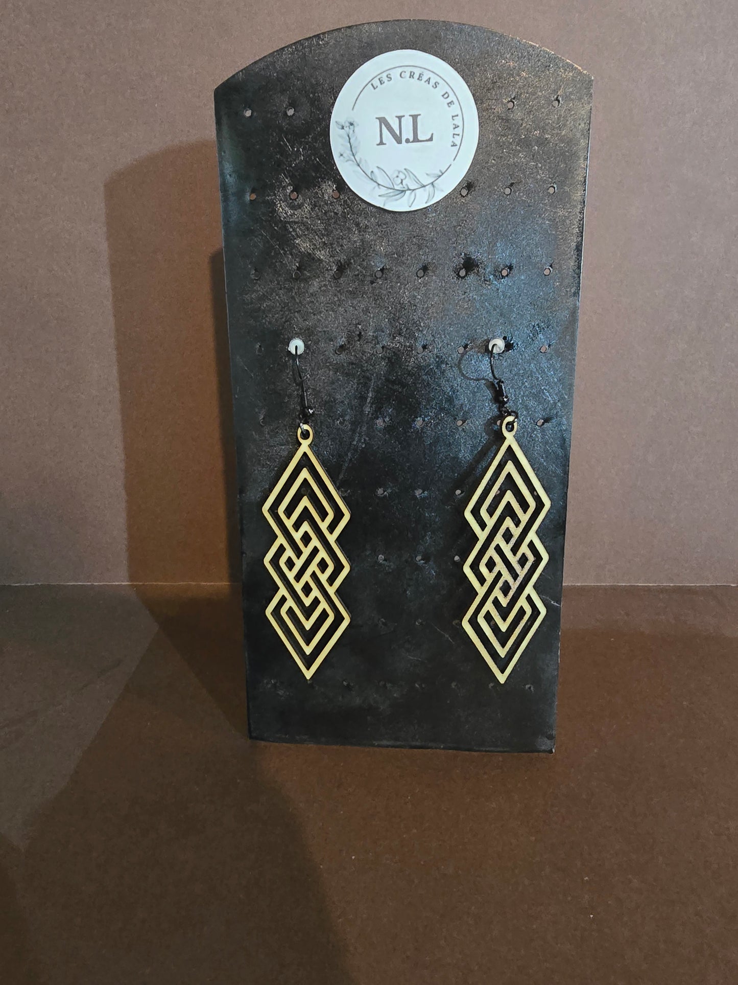 Boucle d'oreille en bois